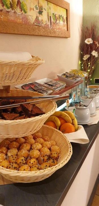 Weinhotel St. Stephanus Целтинген-Рахтиг Екстериор снимка